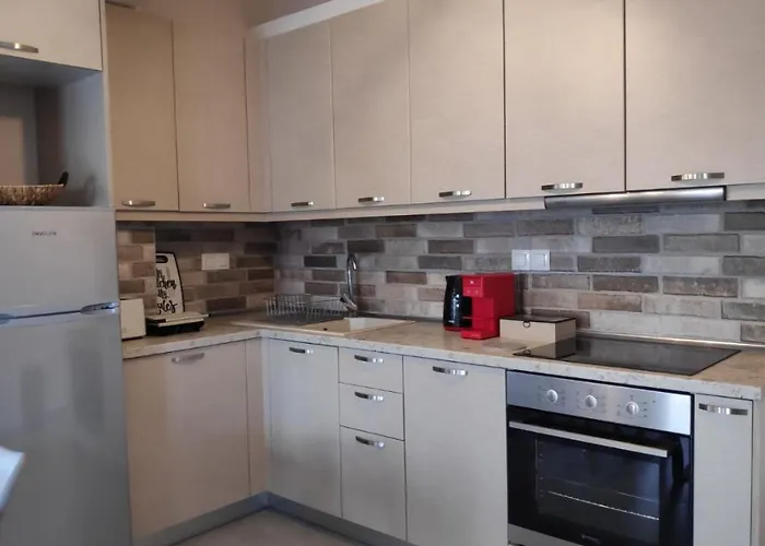 Amber Blue * Nikiti (Sithonia)