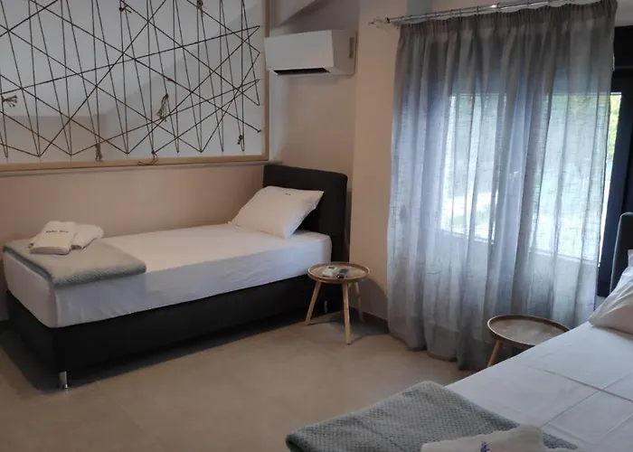 Amber Blue Nikiti (Sithonia)